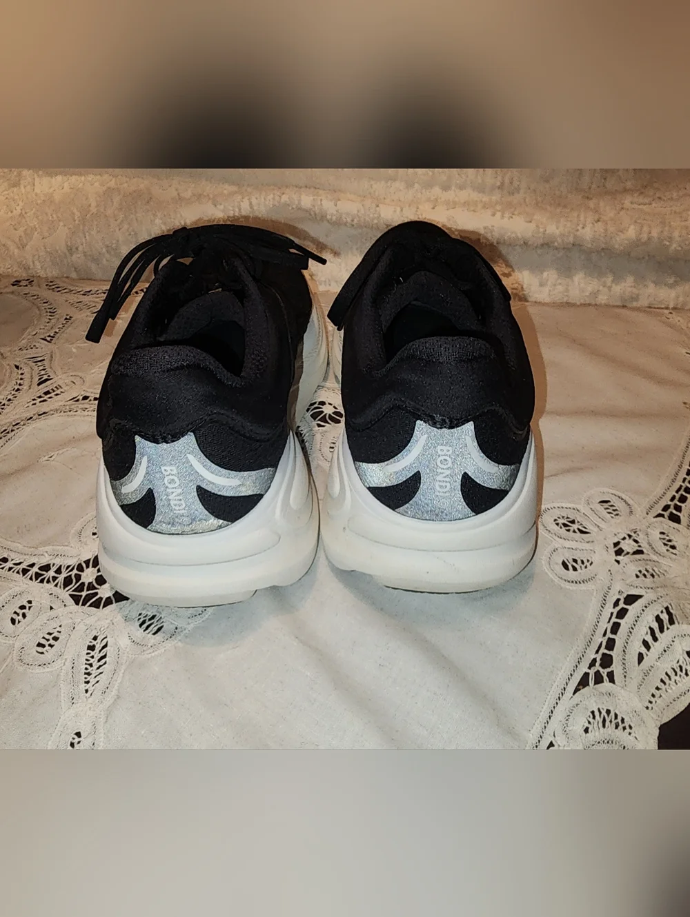 Hoka Bondi 9 Women’s 9B Black & White Runners Shoe - Picture 7 of 10